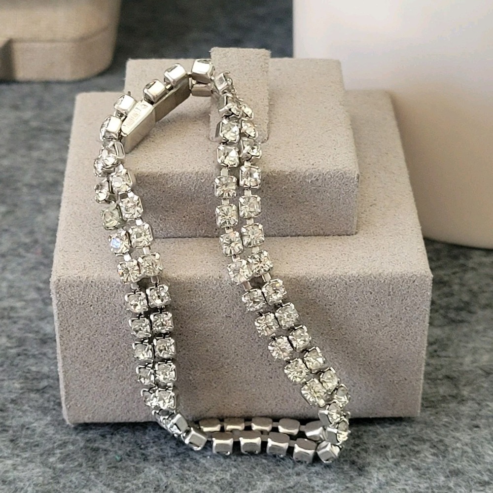 Vintage 1940s-1960s Double Row Clear Rhinestone Tennis Bracelet 5in